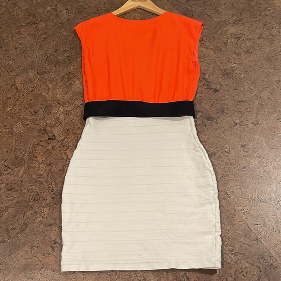 EXPRESS DRESS - Picture 5 of 7